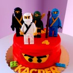 tort z figurkami lego ninjago